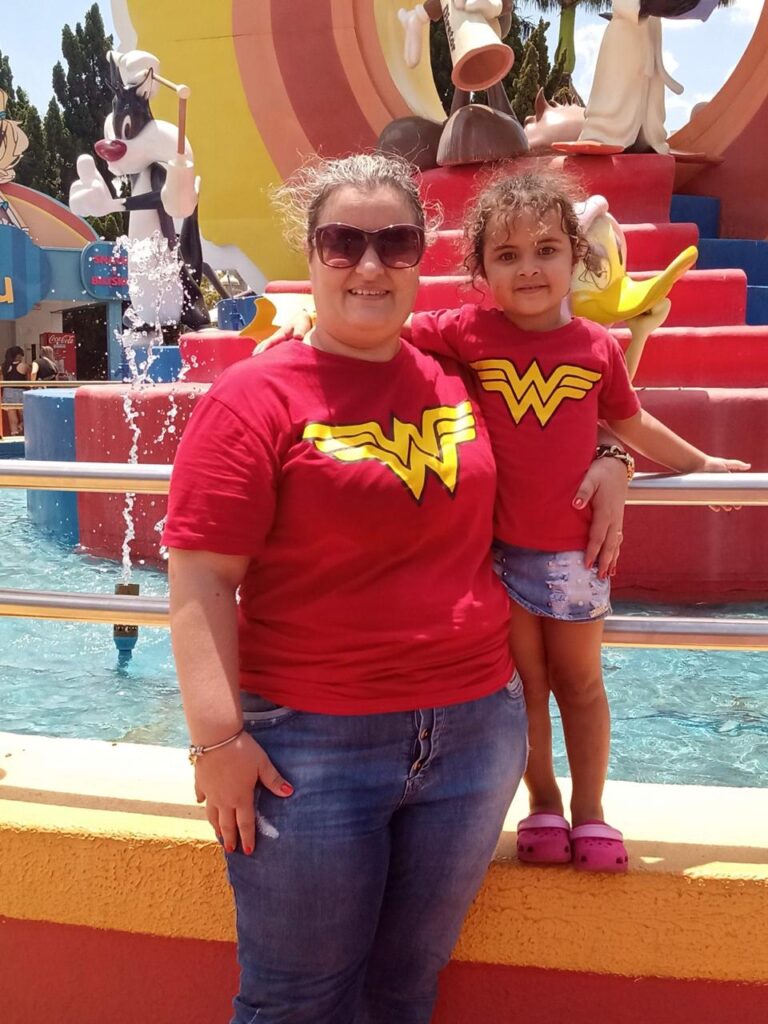 Josilaine e a filha Alice